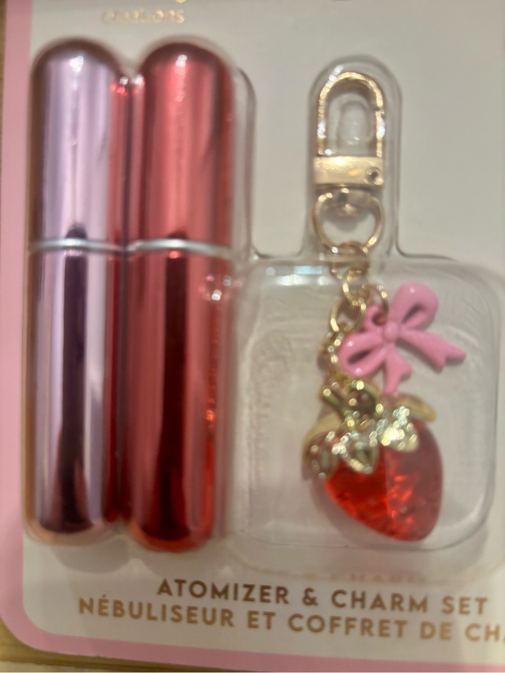 ✨ 3‑Piece Perfume Atomizer + Strawberry Charm Set